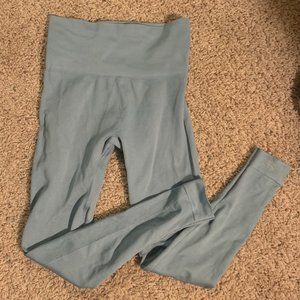 SETactive by Madelyn Cline Leggings